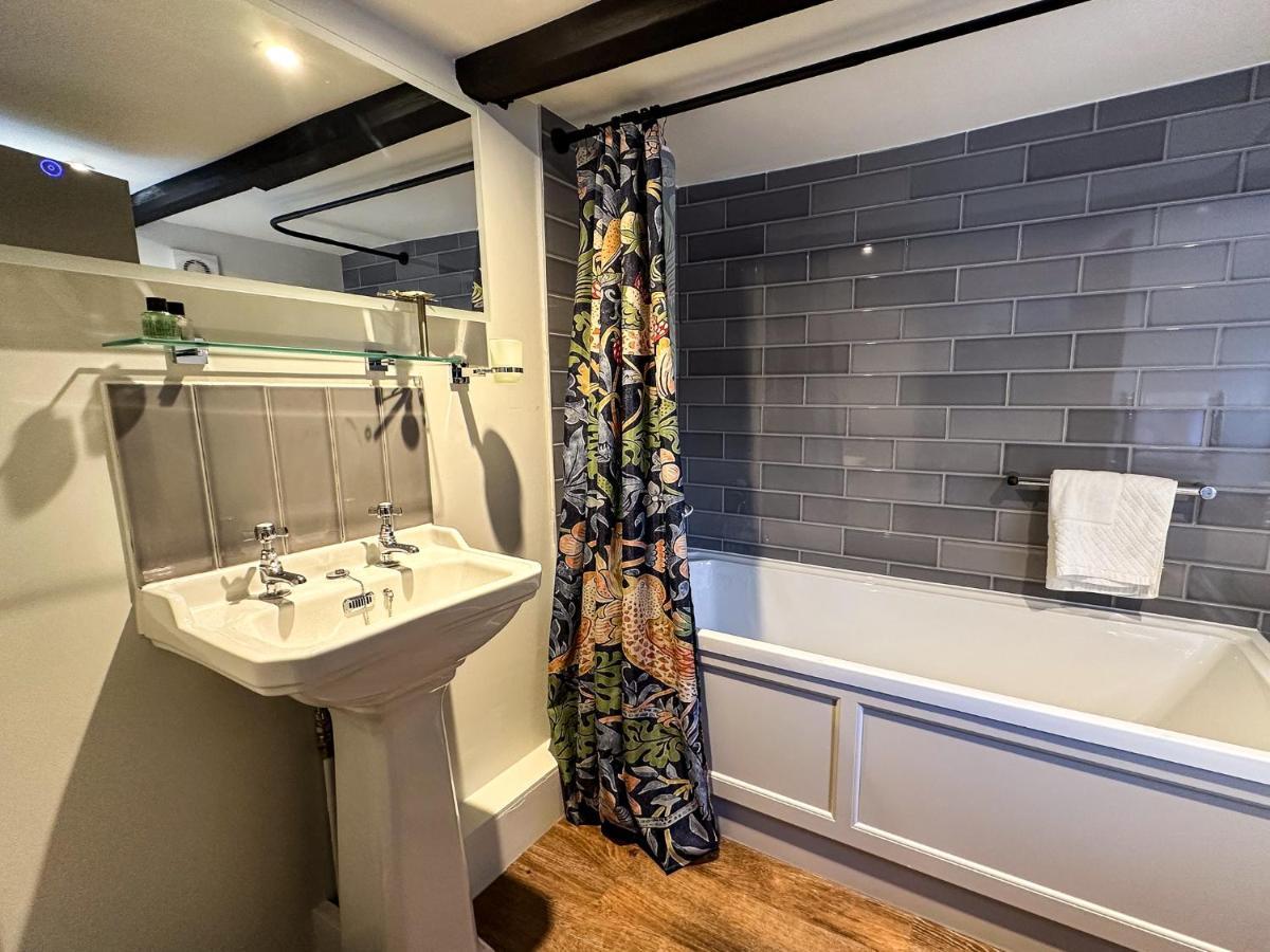 The Old Mill Hotel Salisbury Luaran gambar