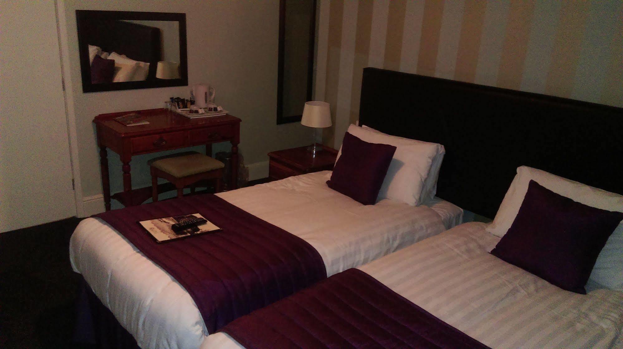 The Old Mill Hotel Salisbury Luaran gambar
